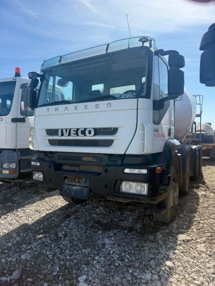 IVECO TRAKKER CONCRETE MIXER